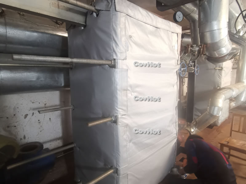 板式<a href=http://m.swretech.com.cn/e/tags/?tagname=%E6%8D%A2%E7%83%AD%E5%99%A8%E4%BF%9D%E6%B8%A9 target=_blank class=infotextkey>換熱器保溫</a>,<a href=http://m.swretech.com.cn/e/tags/?tagname=%E5%8F%AF%E6%8B%86%E5%8D%B8%E4%BF%9D%E6%B8%A9%E5%A5%97 target=_blank class=infotextkey>可拆卸<a href=http://m.swretech.com.cn/e/tags/?tagname=%E4%BF%9D%E6%B8%A9%E5%A5%97 target=_blank class=infotextkey>保溫套</a></a>